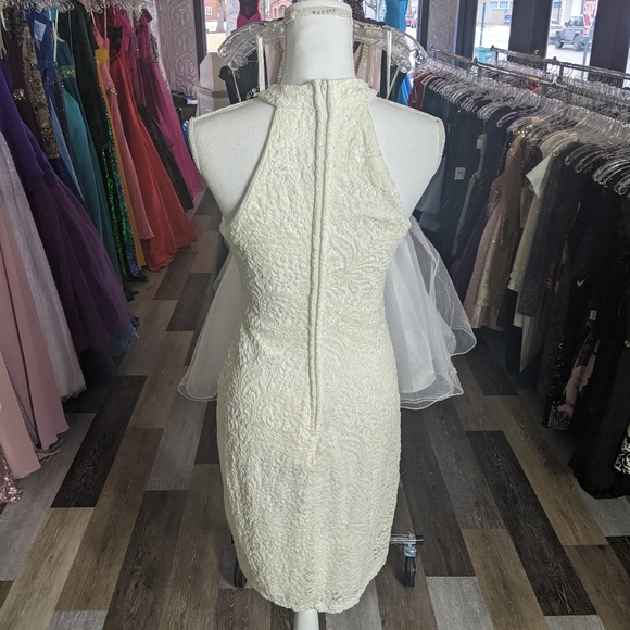 👗 Short Dress - Picture 2 of 2